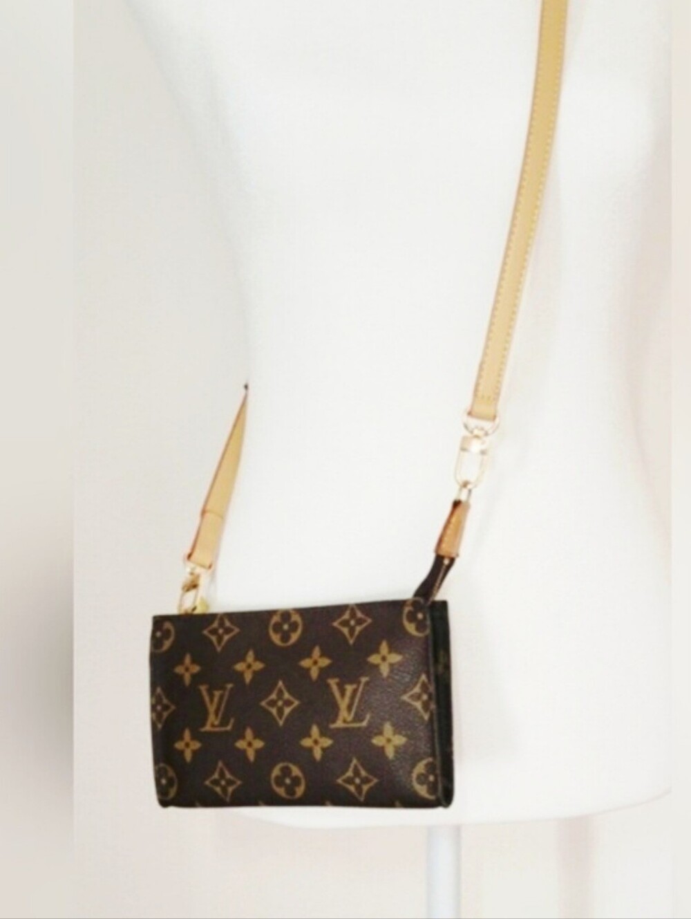 Authentic Louis Vuitton Monogram Pouch